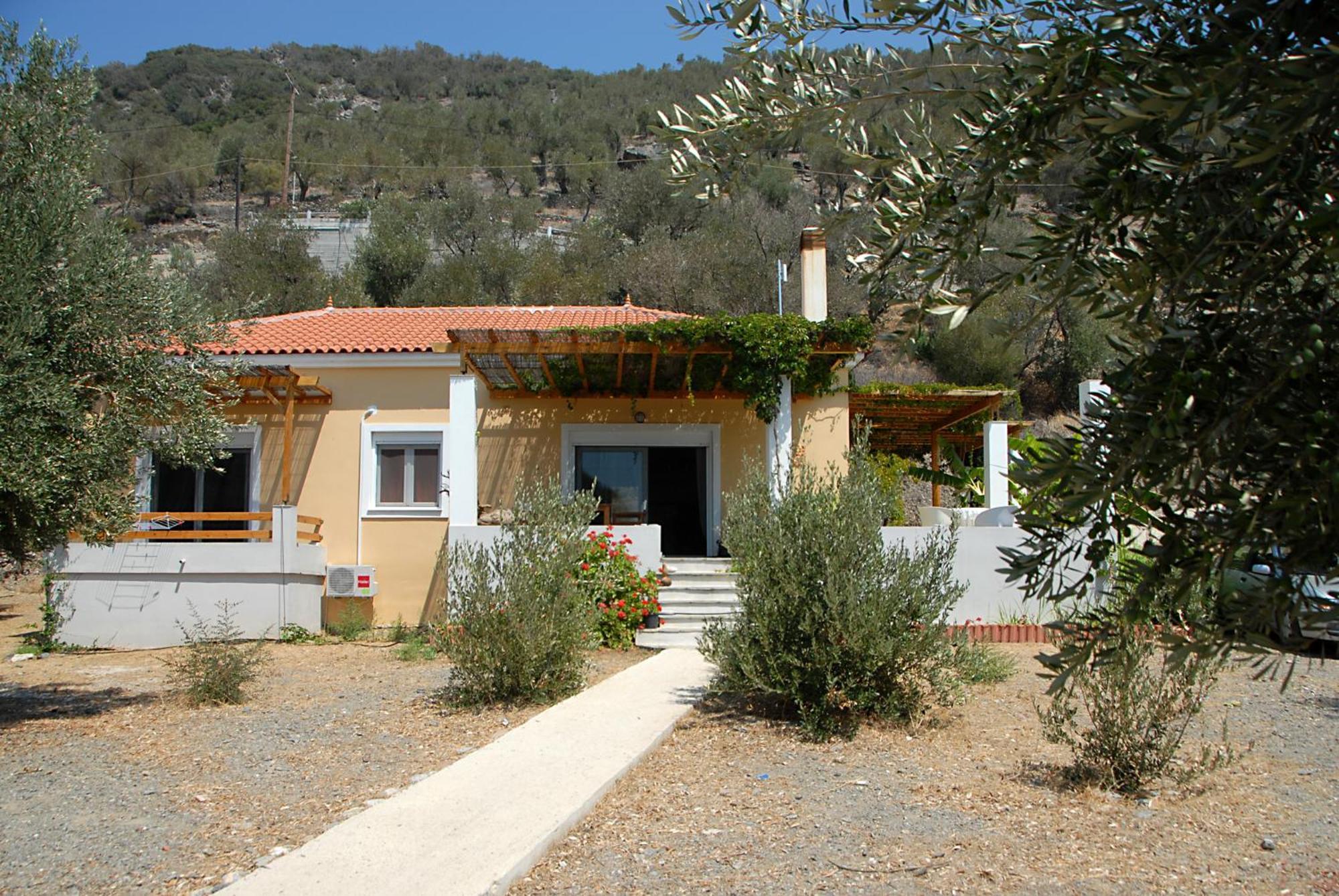Melinda Holiday House Plomari Exteriör bild